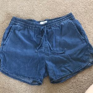 Gap Chambray denim shorts size xs